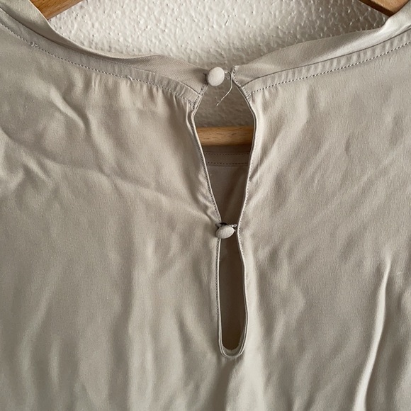 Golden Goose Grey Beige Greige 100% Silk Blouse Shirt With Pockets Button Back S - Picture 6 of 8
